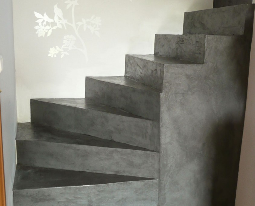 escalier beton ciré