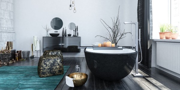 Comment mettre en valeur une petite salle de bain avec de la peinture ? 
